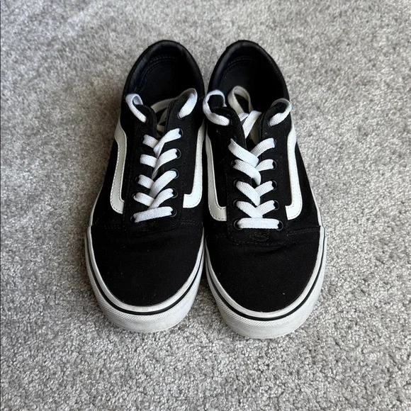 Vans Men's Black and White Skate Sneakers - Picture 1 of 3